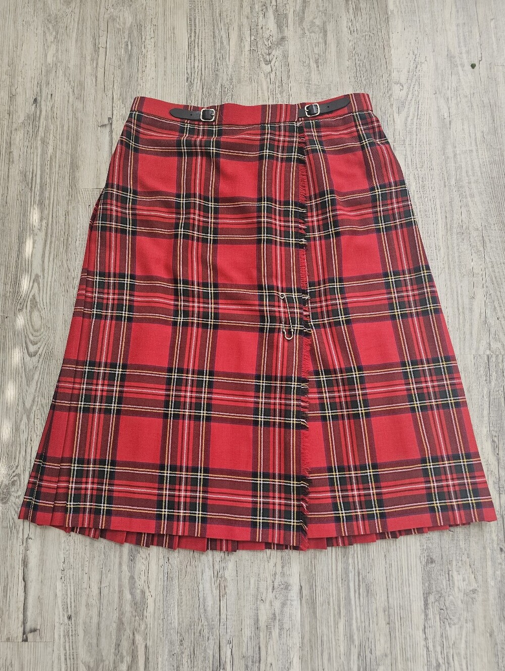 Vintage Highland Kilts Scotland Tartan Plaid Kilt Skirt Red Size 10